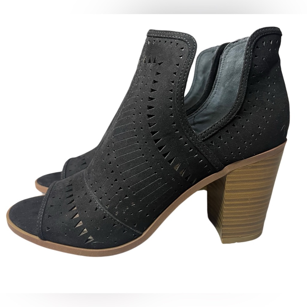 Fergalicious Black Perforated Women's Heeled Booties